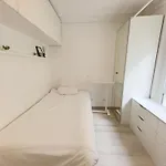 Marais Side Apartment Paris 11E
